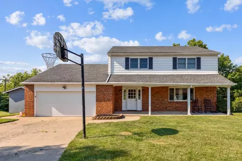 1305 Carlwood Dr, Miamisburg, OH 45342