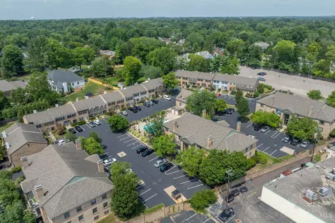View/Area - 9783 Bunker Hill Ln, Montgomery, OH 45242 photo 2 of 2