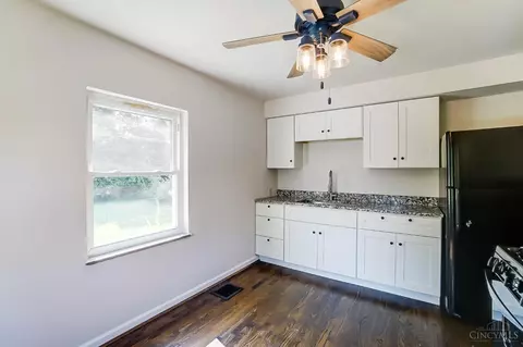 5754 Argus Rd, Cincinnati, OH 45224 photo 6