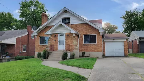 6541 Elwynne Dr, Silverton, OH 45236