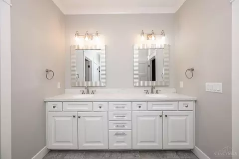 Bath - 11162 Snider Rd, Cincinnati, OH 45249 photo 1 of 7