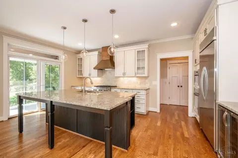 Kitchen - 11162 Snider Rd, Cincinnati, OH 45249 photo 4 of 6