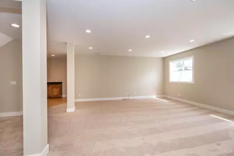Living - 11162 Snider Rd, Cincinnati, OH 45249 photo 8 of 10