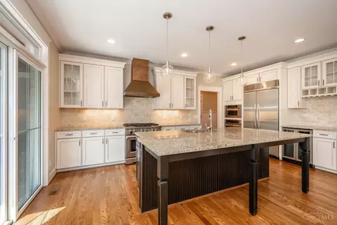 Kitchen - 11162 Snider Rd, Cincinnati, OH 45249 photo 3 of 6