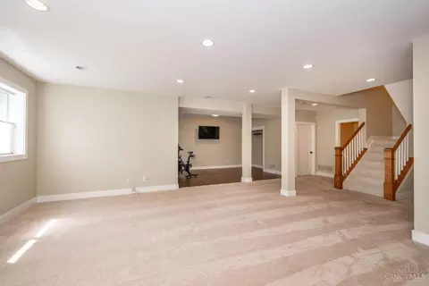 Living - 11162 Snider Rd, Cincinnati, OH 45249 photo 10 of 10
