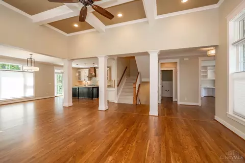 Living - 11162 Snider Rd, Cincinnati, OH 45249 photo 4 of 10
