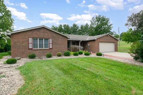7581 Whisper Ln, Okeana, OH 45053