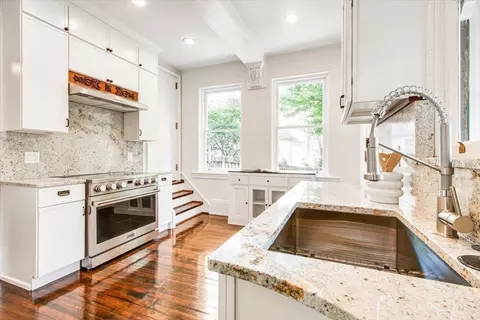 Kitchen - 3203 Observatory Ave, Cincinnati, OH 45208 photo 1 of 4