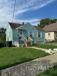 1897 Ashbrook Dr, Cincinnati, OH 45238