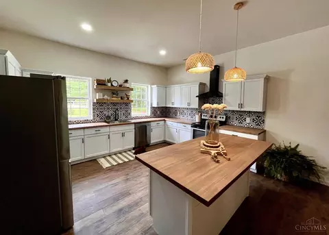 Kitchen - 398 Third St, Williamsburg, OH 45176 photo 1 of 5