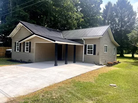 398 Third St, Williamsburg, OH 45176