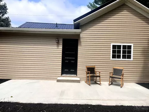 Exterior - 398 Third St, Williamsburg, OH 45176 photo 4 of 7