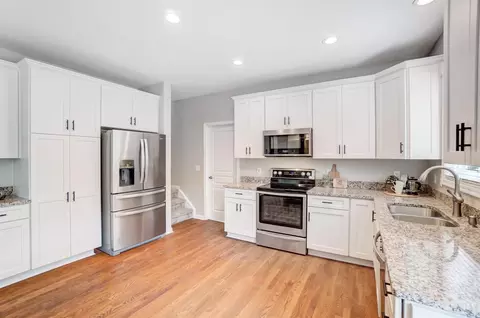 Kitchen - 838 Dorgene Ln, Cincinnati, OH 45244 photo 3 of 8