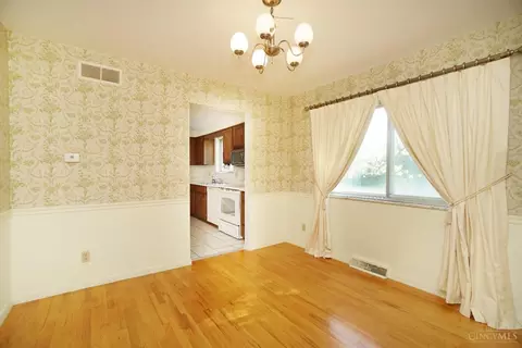 7919 Hoy Ct, Mount Healthy, OH 45231 photo 8