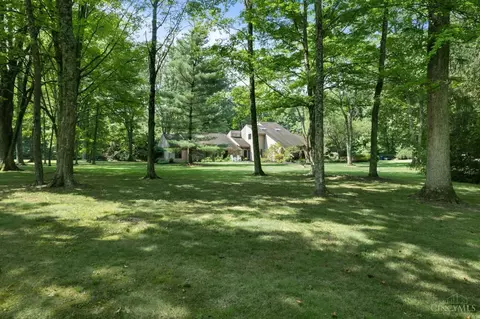 524 Chapel Rd, Amelia, OH 45102