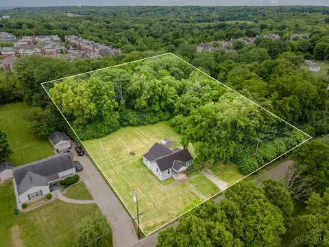 83 Sheffield Rd, Woodlawn, OH 45240