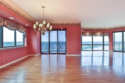 1201 Edgecliff Pl #1111, Cincinnati, OH 45206 photo 15