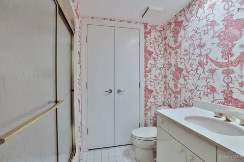 1201 Edgecliff Pl #1111, Cincinnati, OH 45206 photo 27
