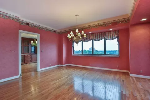 1201 Edgecliff Pl #1111, Cincinnati, OH 45206 photo 13