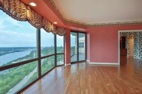 1201 Edgecliff Pl #1111, Cincinnati, OH 45206 photo 34