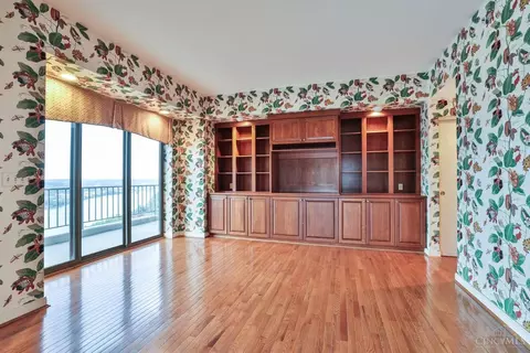1201 Edgecliff Pl #1111, Cincinnati, OH 45206 photo 10