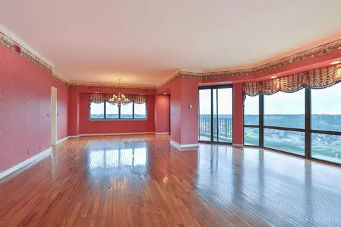 1201 Edgecliff Pl #1111, Cincinnati, OH 45206 photo 8