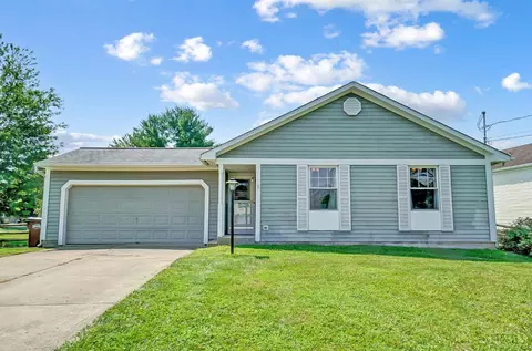 8325 Luster Dr, West Chester, OH 45069