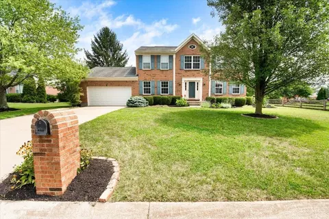 7242 Rolling Meadows Dr, West Chester, OH 45069