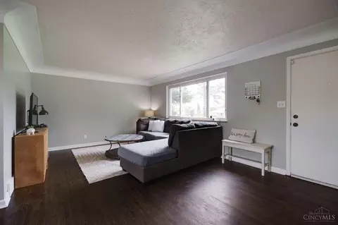2300 Adams Rd, Cincinnati, OH 45231 photo 3