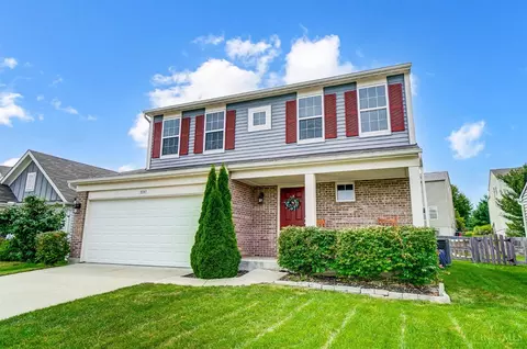 5597 Castle Dr, South Lebanon, OH 45065
