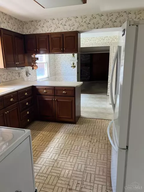 Kitchen - 11340 Marlette Dr, Cincinnati, OH 45249 photo 1 of 1