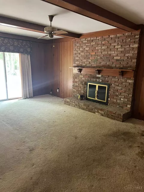 Living - 11340 Marlette Dr, Cincinnati, OH 45249 photo 2 of 2