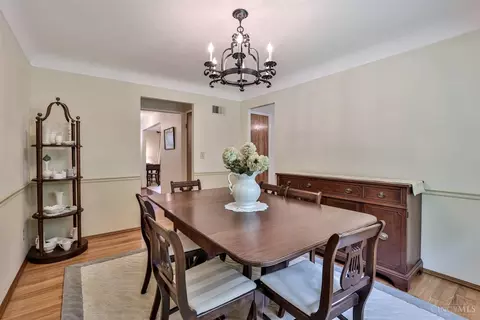 9588 Leebrook Dr, Cincinnati, OH 45231 photo 13