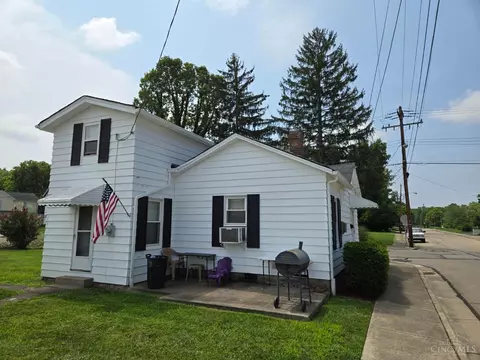 90 Market St, Batavia, OH 45103
