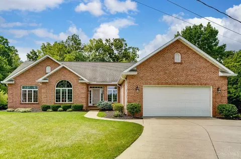 8082 Honeysuckle Ln, West Chester, OH 45069