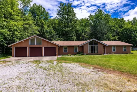 3662 St Rt 125, Bethel, OH 45106