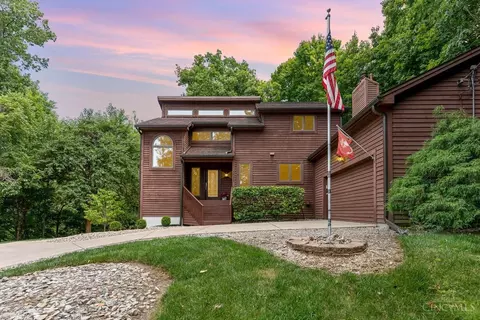 3093 Inwood Dr, Evendale, OH 45241
