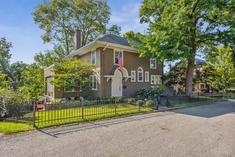 3545 Holly Ln, Cincinnati, OH 45208