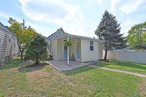 Exterior - 208 Pearl St, Reading, OH 45215 photo 10 of 12