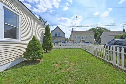 Exterior - 208 Pearl St, Reading, OH 45215 photo 11 of 12
