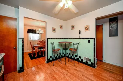 2703 Westbrook Dr, Cincinnati, OH 45211 photo 10