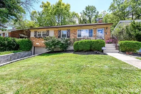 2703 Westbrook Dr, Cincinnati, OH 45211