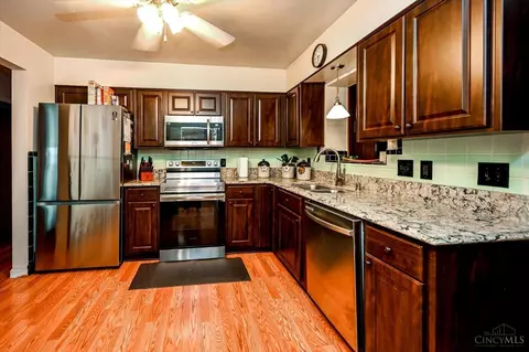2703 Westbrook Dr, Cincinnati, OH 45211 photo 11