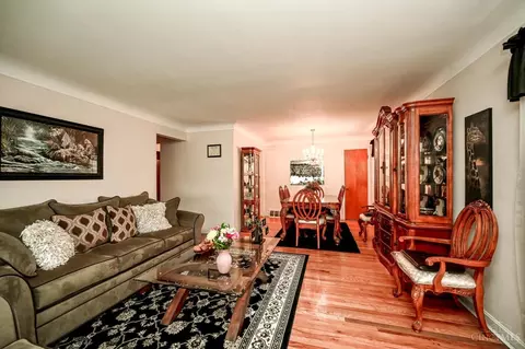 2703 Westbrook Dr, Cincinnati, OH 45211 photo 3
