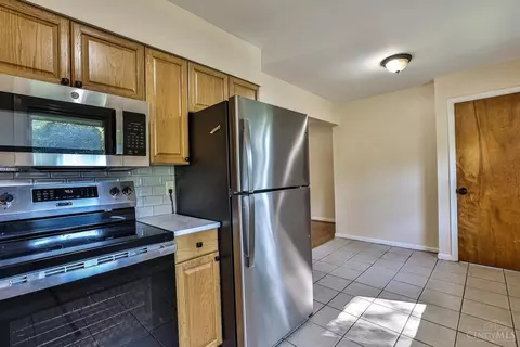 233 Beechridge Dr, Cincinnati, OH 45216 photo 8