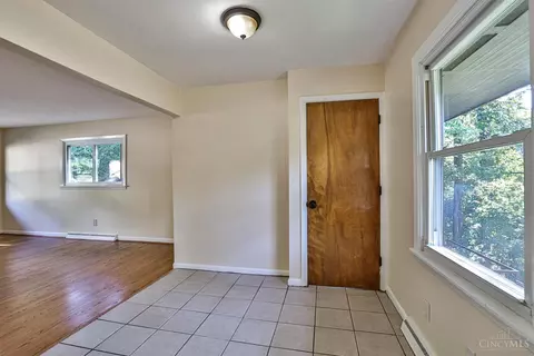 233 Beechridge Dr, Cincinnati, OH 45216 photo 10