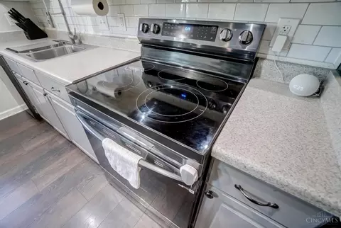 Kitchen - 3797 Red Maple Ln, Amelia, OH 45102 photo 6 of 7