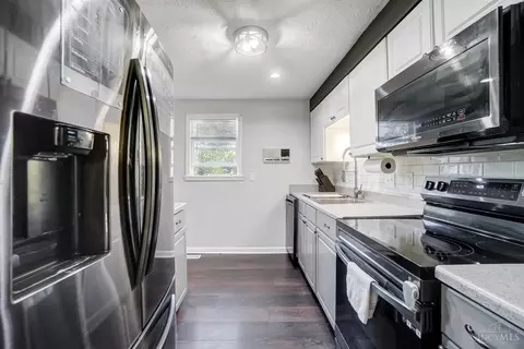Kitchen - 3797 Red Maple Ln, Amelia, OH 45102 photo 3 of 7