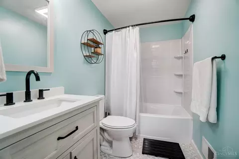Bath - 3797 Red Maple Ln, Amelia, OH 45102 photo 1 of 6