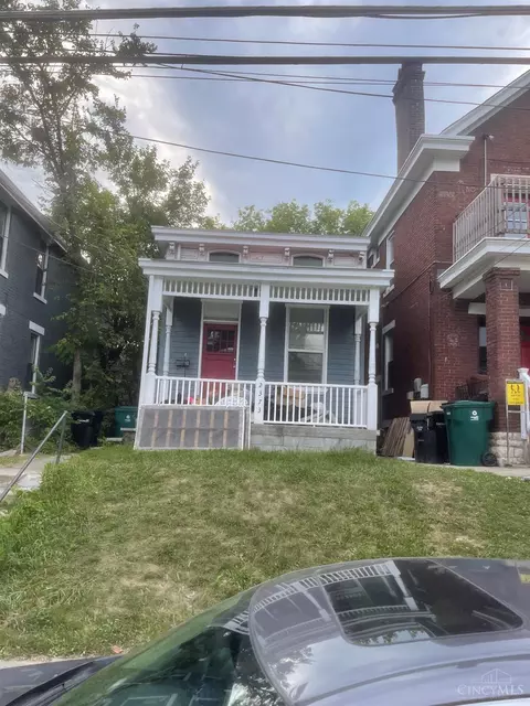 2373 Chickasaw St, Cincinnati, OH 45219